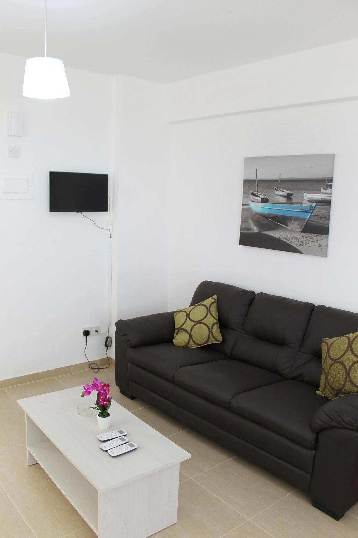 Tiffany City Apartments Lárnaka Kültér fotó